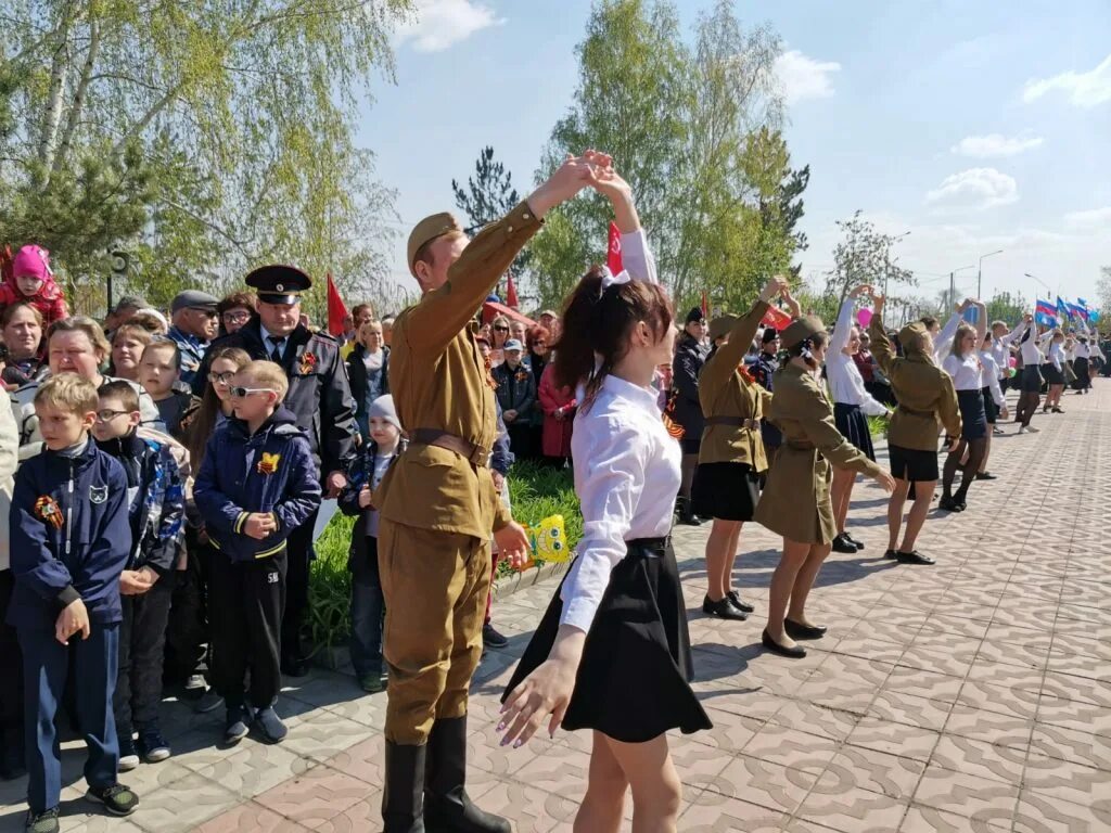 Каменские Известия камень-на-Оби. День города камень на Оби 2023. За власть советов в Камне на Оби. Лагерь в Камне на Оби. Камень на оби сейчас