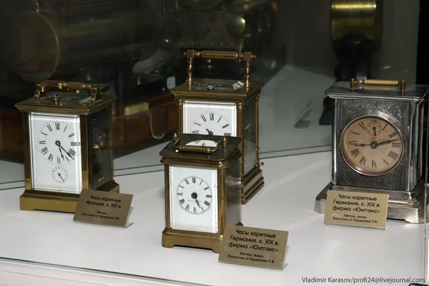 Магазин часов ангарск. Часы каретные Junghans. Музей часов Ангарск. Ангарск музей старинных часов. Музей часов Ангарск космические часы.