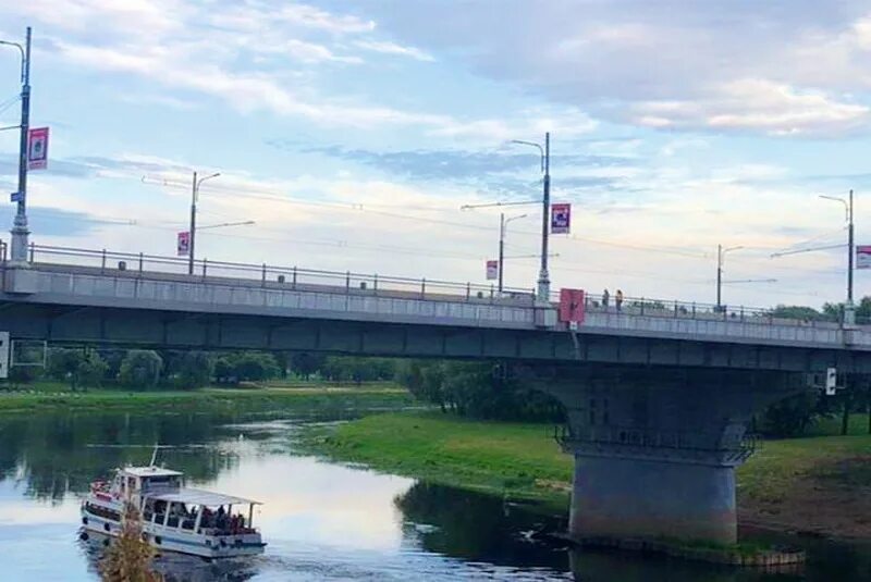 Уровень воды в днепре могилев сегодня. Могилев река Днепр. Днепр Могилев. Днепр в Могилеве фото.