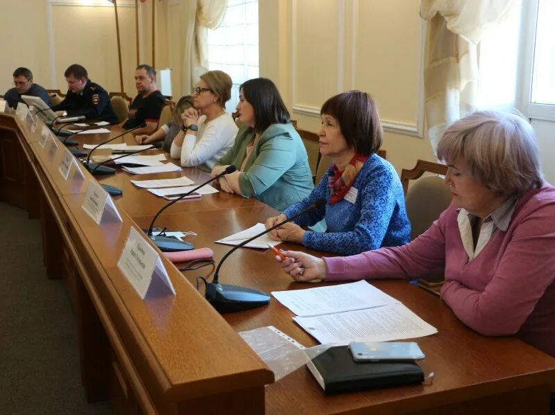 Вакансии ангарск сегодня. Центр занятости ангарск. Директор центра занятости куйтун. Служба занятости иркутск. Сатурн центр строительные материалы ангарск.