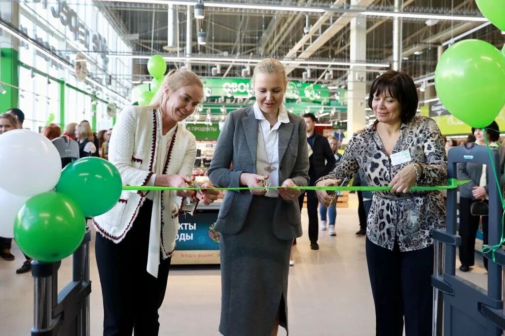 Открытие перекрестка. Открытие магазина. Перекресток открытие нового магазина. Перекресток новый магазин.