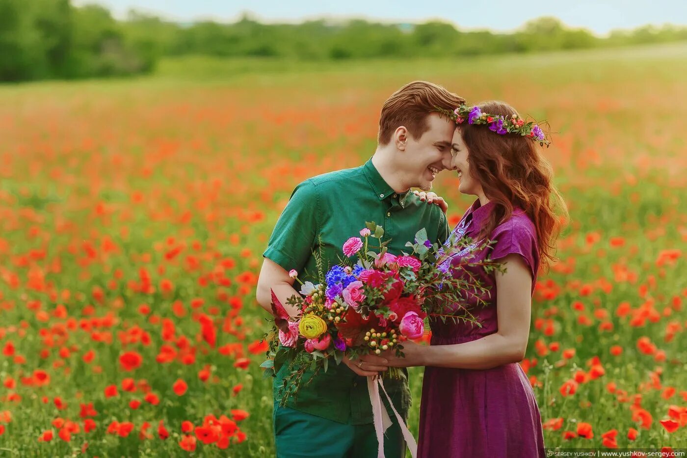 Летний поцелуй. Фотосессия в стиле лав стори на природе. Девушка с ромашками. А любовь летом была. Первая любовь.