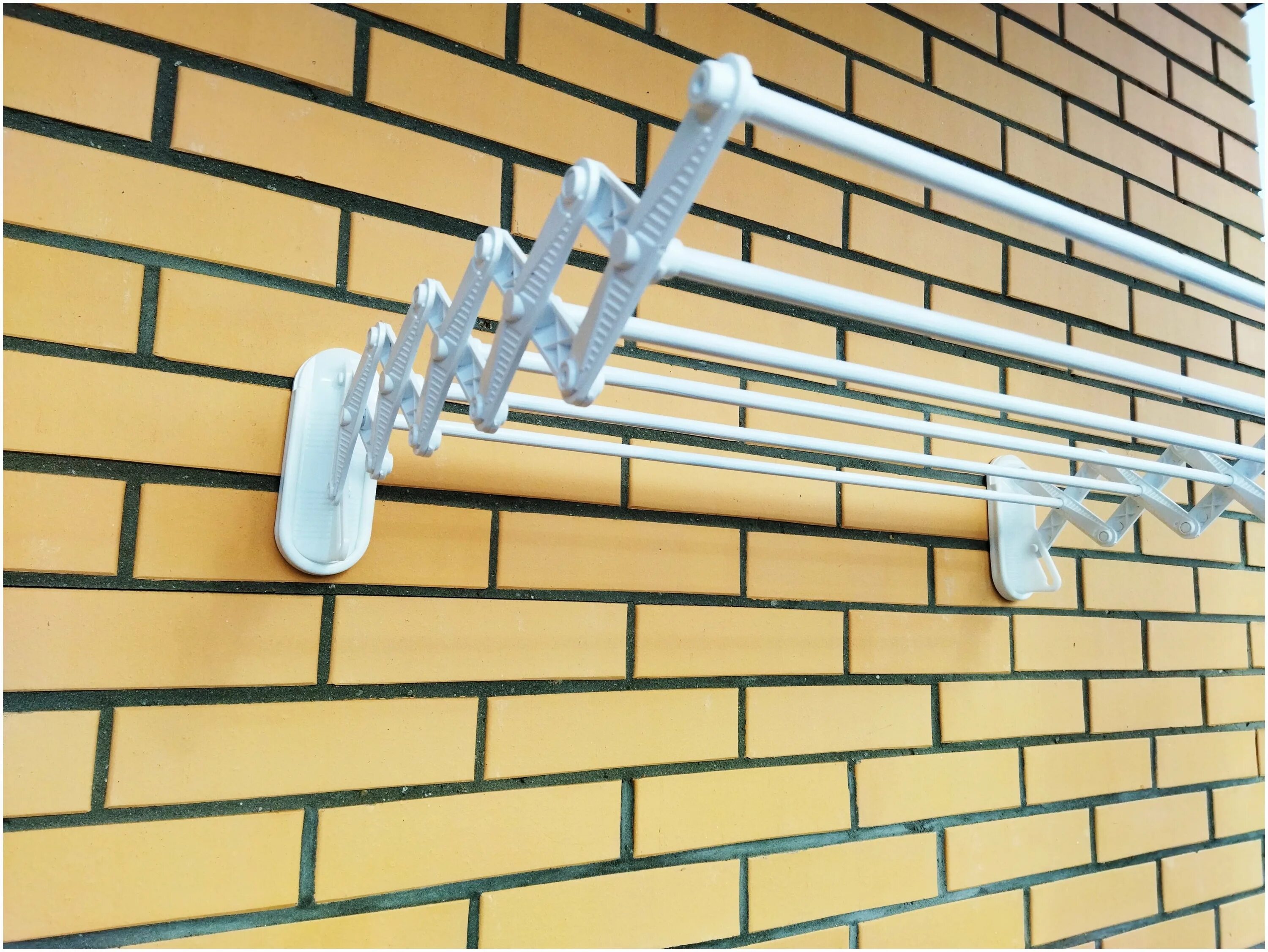сушилки для белья на балкон настенная выдвижная. сушилка для белья ruck zuck 60. балкон раздвижная сушилка. сушилка для белья настенная на балкон. сушилка gimi telepack 70 настенная.