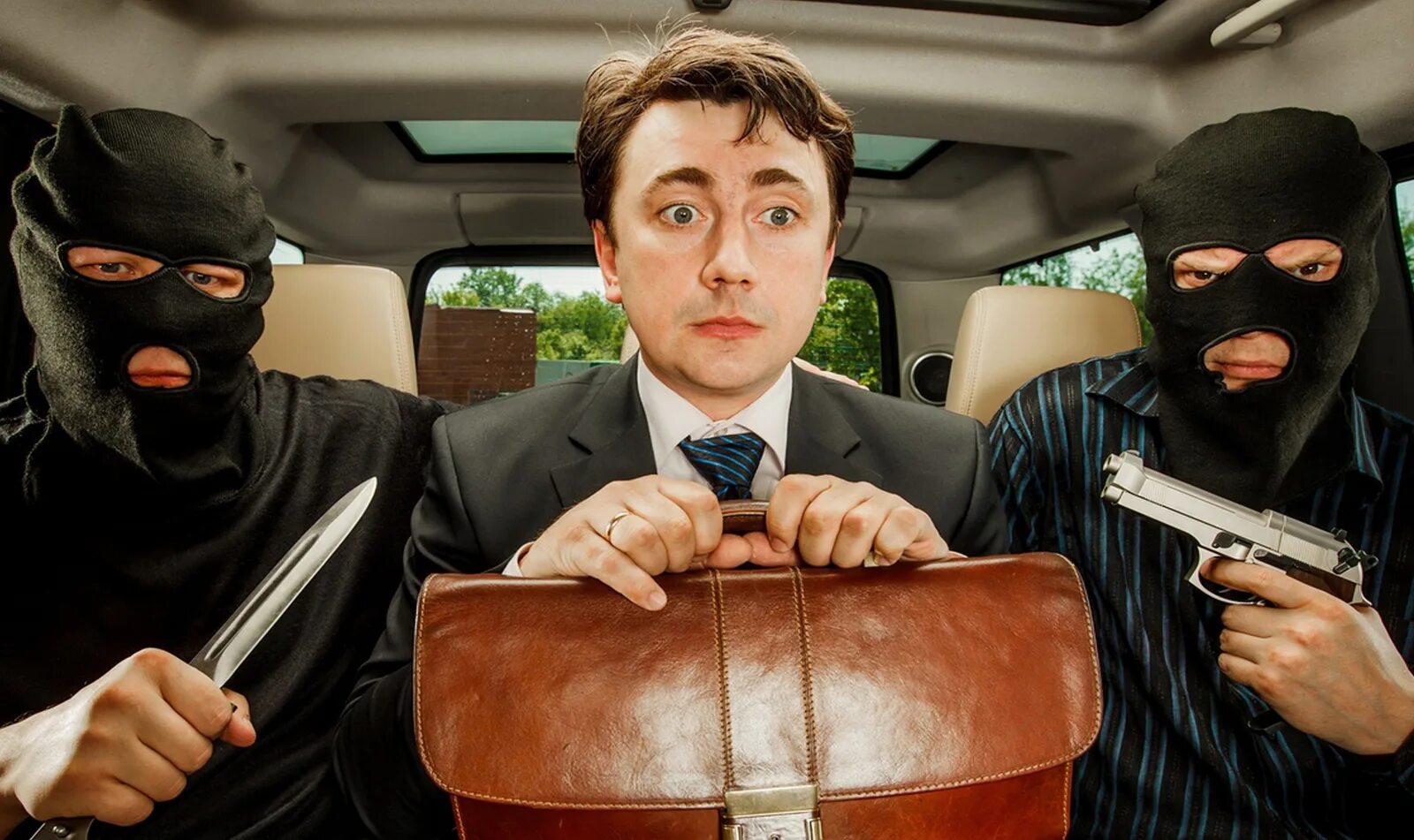 Взаимосвязь угроз и рисков. Постоянно угрожающая опасность фразеологизм. Старые угрозы международной безопасности. Характер террористической угрозы. Угрожающая опасность.