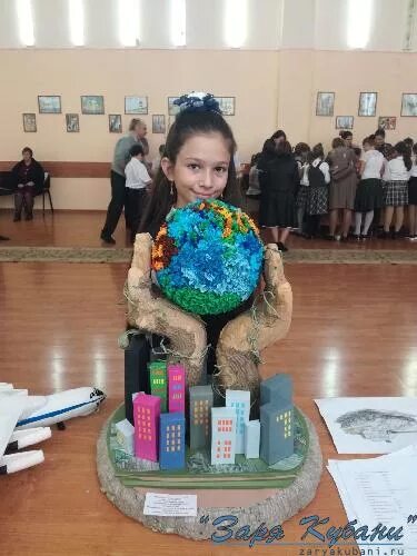 Конкурс бумажная вселенная. Бумажная вселенная поделки из бумаги. Творческий конкурс бумажная вселенная. Поделки на тему бумажная вселенная. Бумажные фантазии.
