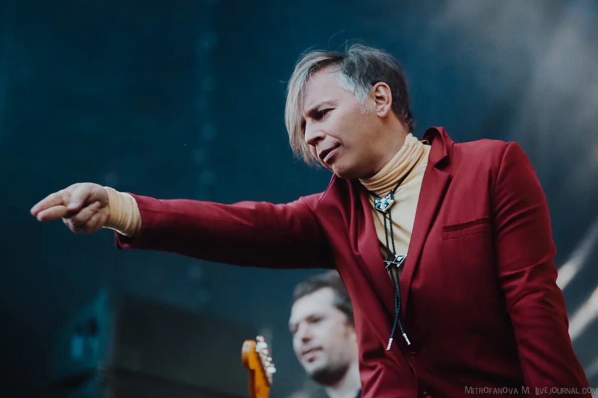 тролли 2 розочка и цветан. игрушка тролли c029a. тролли сейчас. тролли сейчас. королева рокс тролли.