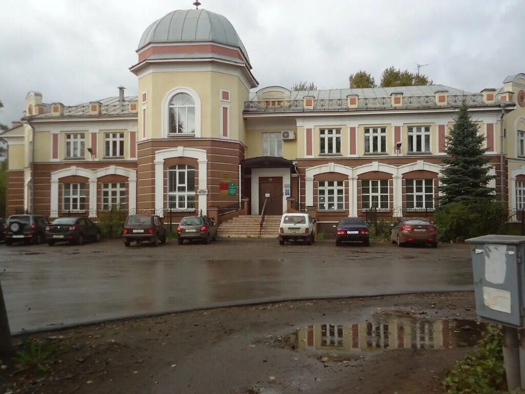 Буй ул 10 годовщины октября. Буй ул 10 годовщины октября. Буй костромская область. Библиотека 10-летия октября. Совкомбанк ул.