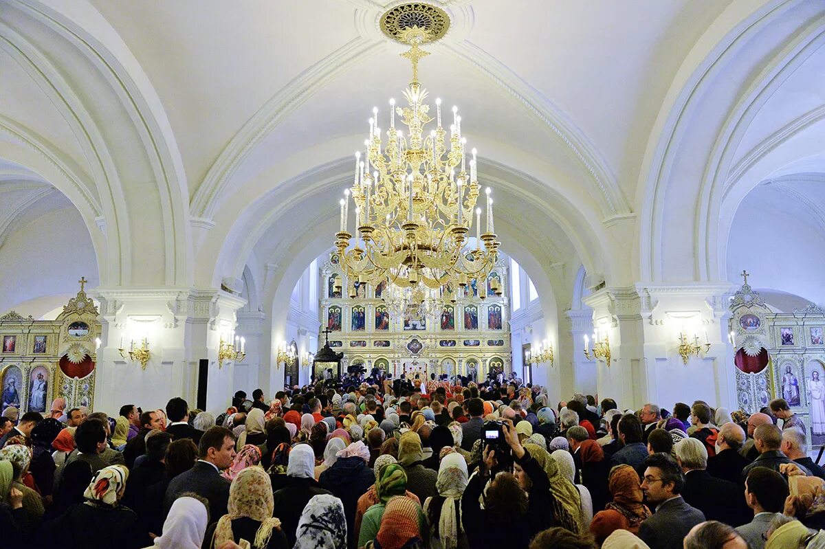 Дьяконы григорий и иоанн. Храм преображения на преображенке. Собор преображения господня в орске, орск. Село радонеж храм преображения господня. Господний преображение преображенский.