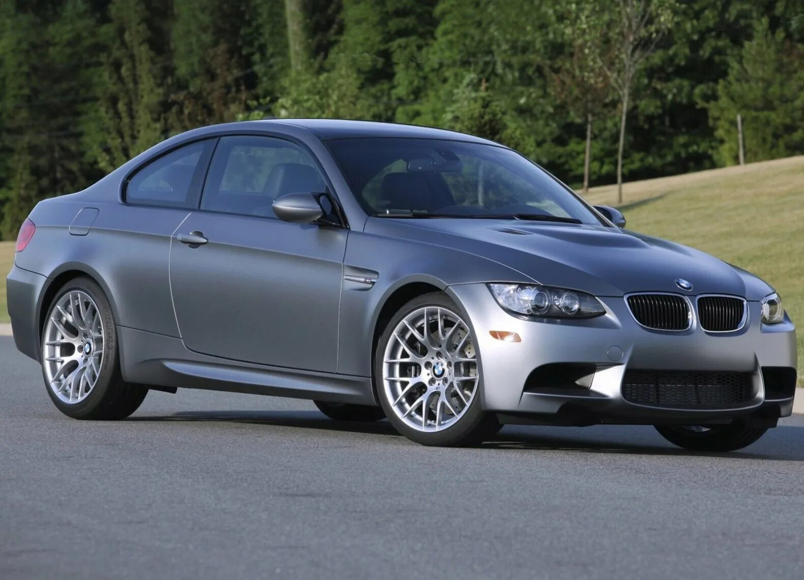 M3ga nh