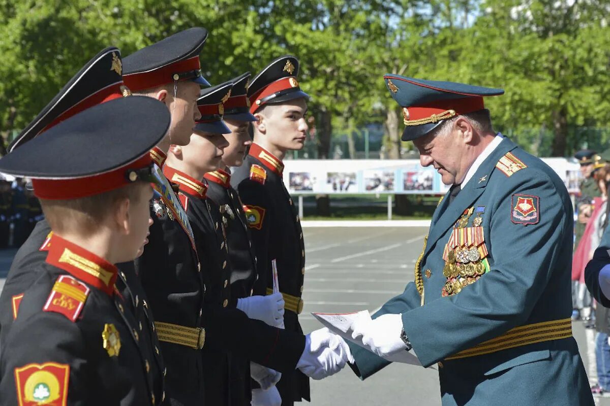 Сву 5. Казанцев генерал. Екатеринбургское Суворовское военное училище. Суворовское училище в Кронштадте. Устав Суворовского военного училища.