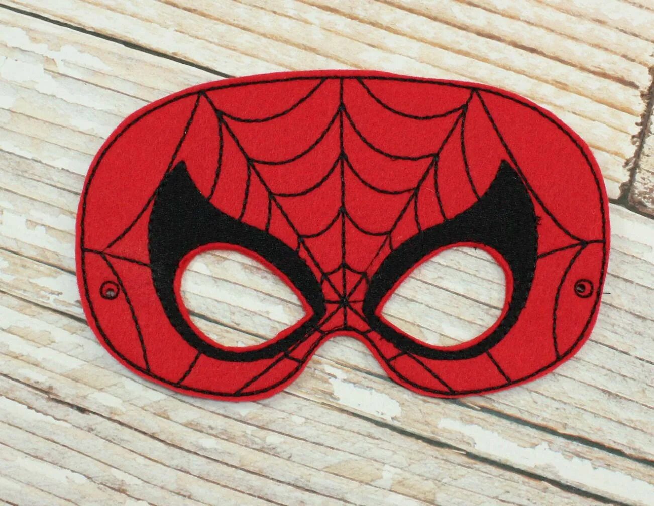 Маска паука сделать. Маска человек-паук. Бумажная маска человека паука. Маска человека паука из бумаги. Маска человека паука своими руками.