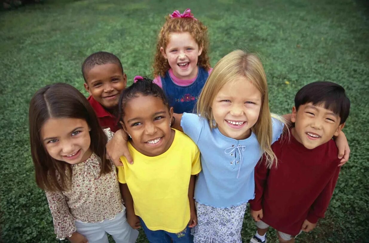 Все люди из разных стран. Разные дети. Дети разных рас. Люди разных рас. Дети разных наций.