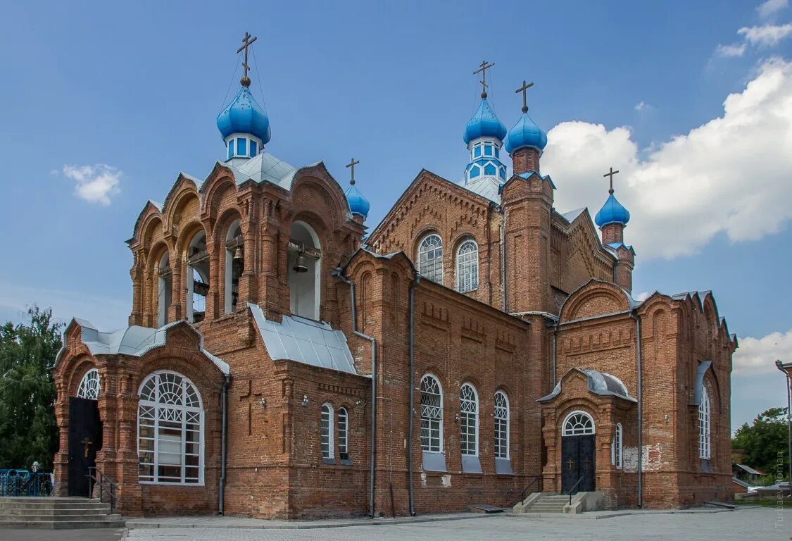 Бийская улица алтайский край. Церковь Казанской иконы Божией матери Бийск. Храм Димитрия Ростовского Бийск. Храм Успения Пресвятой Богородицы в Бийске. Казанская Церковь Бийск Церковь.