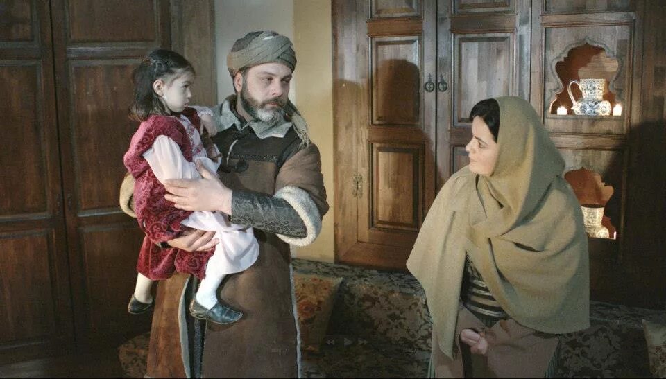 Метро эксодус гюль. Сюмбюль ага и гюль ага. Гюль ага и сюмбюль ага и нигяр калфа. Где найти вещь гюль. Metro 2033 exodus гюль.