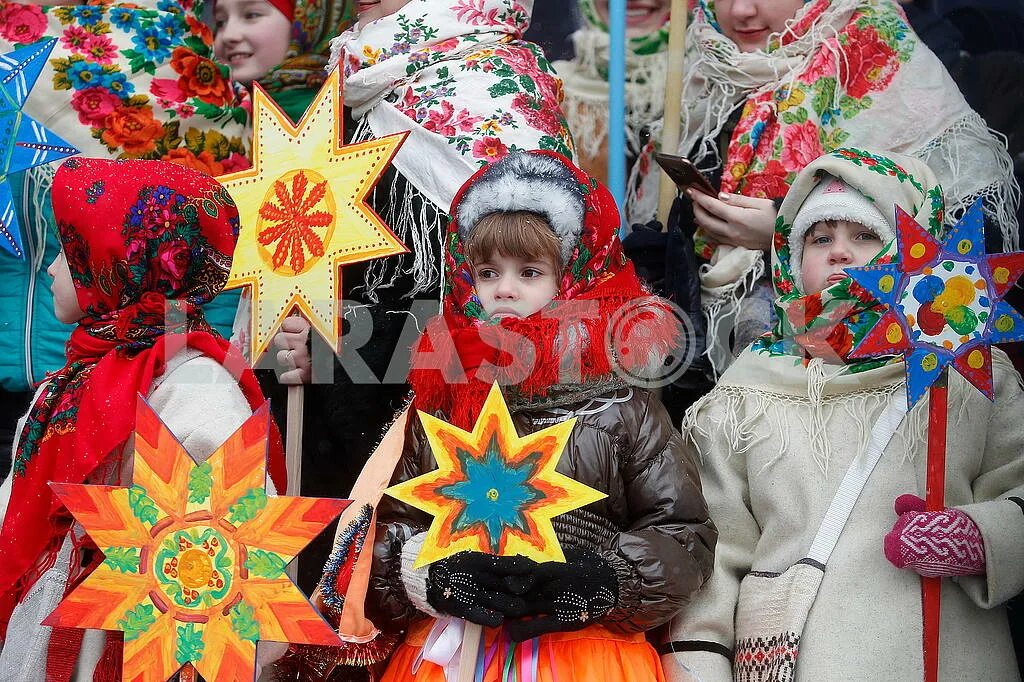 Атрибуты для колядок. Атрибуты для колядок в детском саду. Атрибуты для колядок. Рождественская звезда для колядок. Рождественские колядки в детском саду.