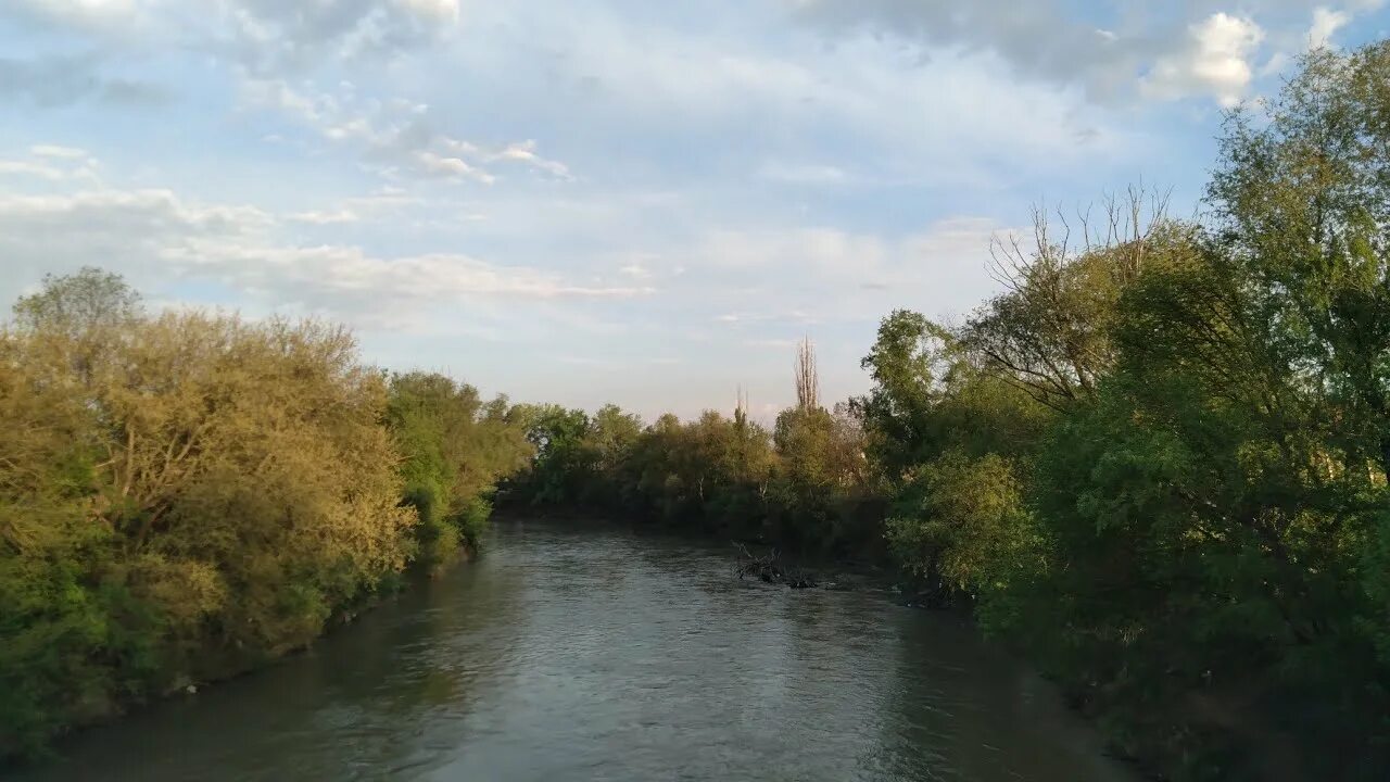 На какой реке грозный 5 букв. Река Сунжа Чеченская Республика. Мост Сунжа Грозный. Грозный мост через Сунжу. Мост через реку Сунжа в Грозном.