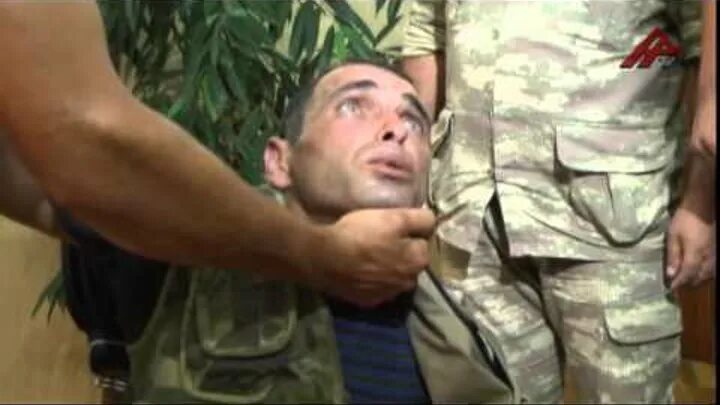 Армянский солдат Кярам. Армянские солдаты в плену. Армян насилуют