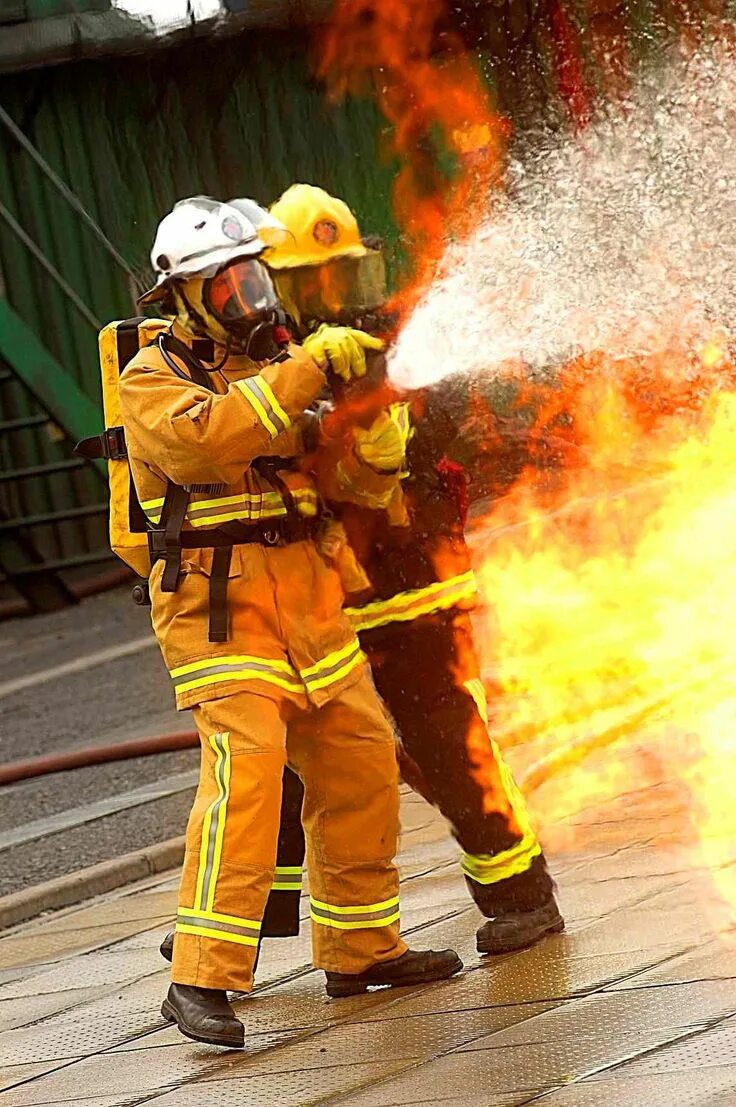 Профессия пожарный. Fire fighting. Пожарный в огне. Fire fighting. Fire fighting.