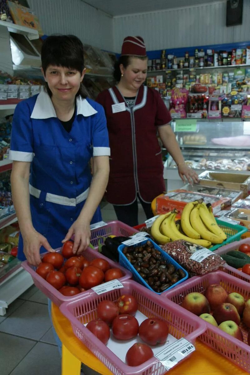 Сельпо магазин. Боевинское сельпо. Продукты сельпо. Продавец сельпо.