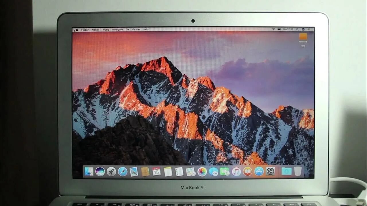 Macos 2013. Mac os sierra 10.12. макбук аир 2013. macos high sierra 10.1з.5. macbook air mid 2010.