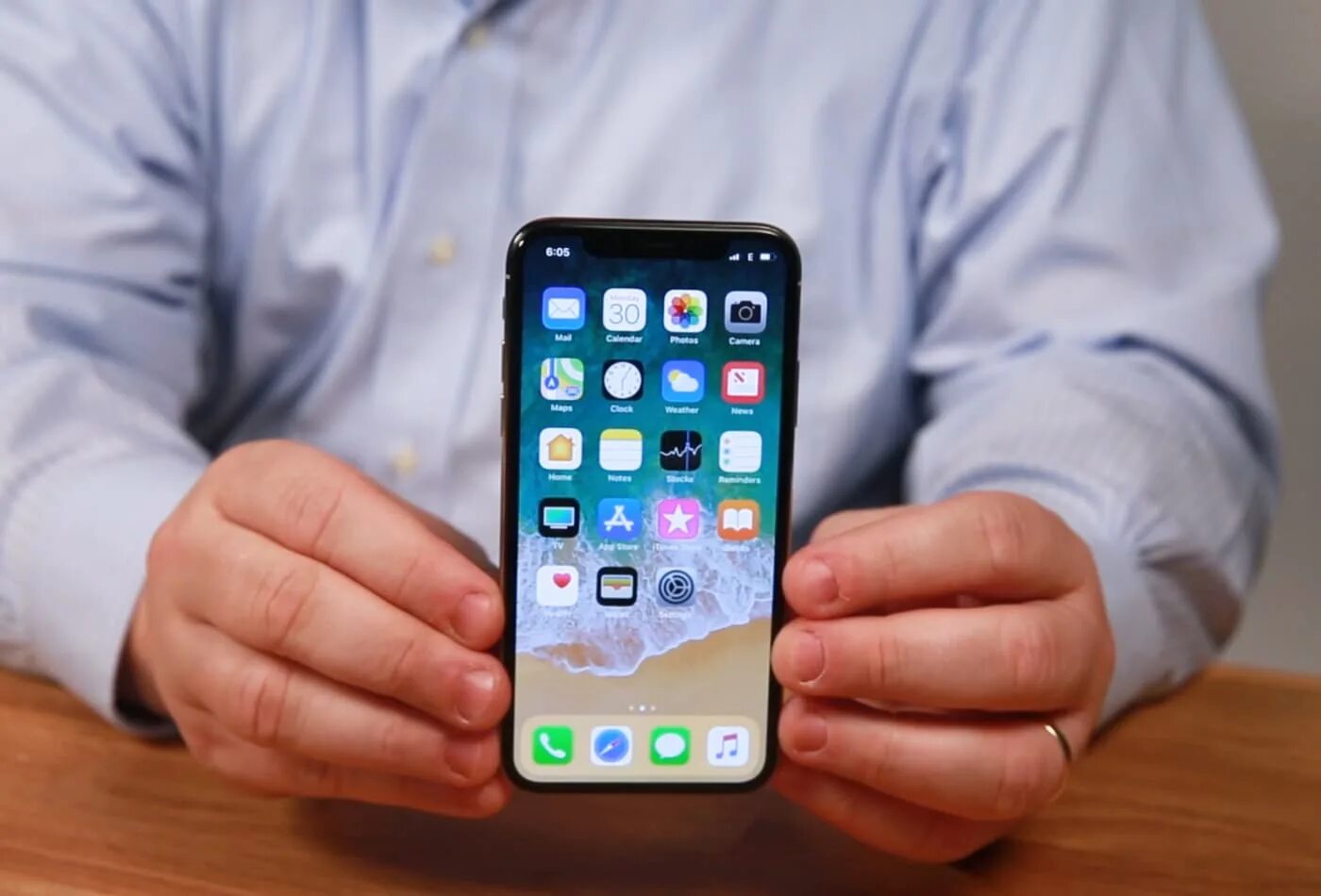 Приложение выборы айфон. Apple будильник айфон. как выглядит айфон 1000000000.