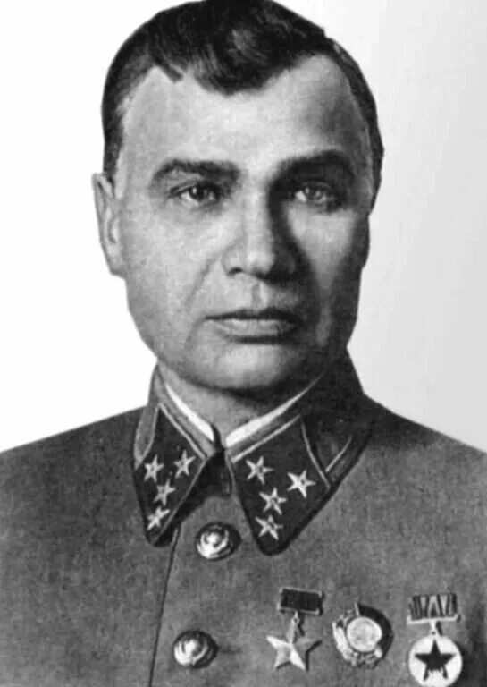 Кирпонос. Кирпонос михаил петрович герой советского союза. генерал-полковник михаил петрович кирпонос. м п кирпонос командующий. михаил кирпонос генерал.