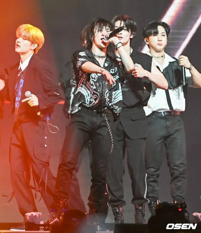 Stray kids екатеринбург концерт