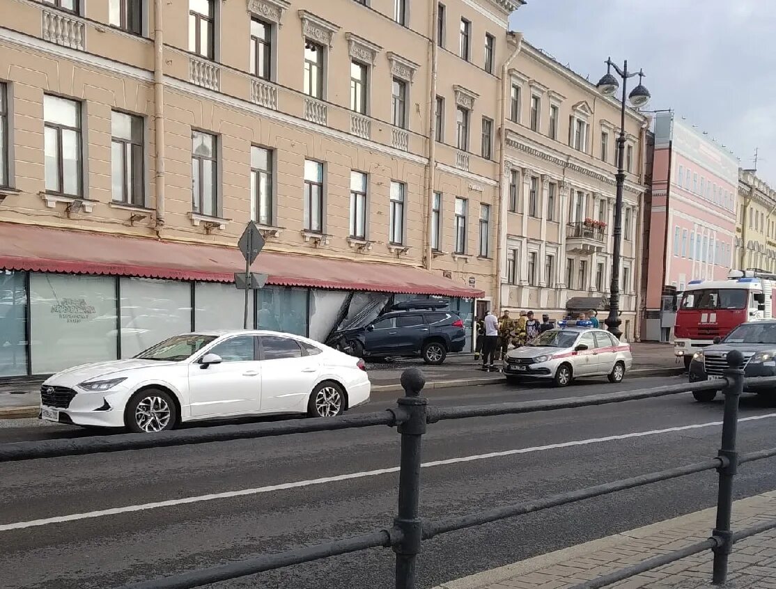 Въезжающие в санкт петербурге