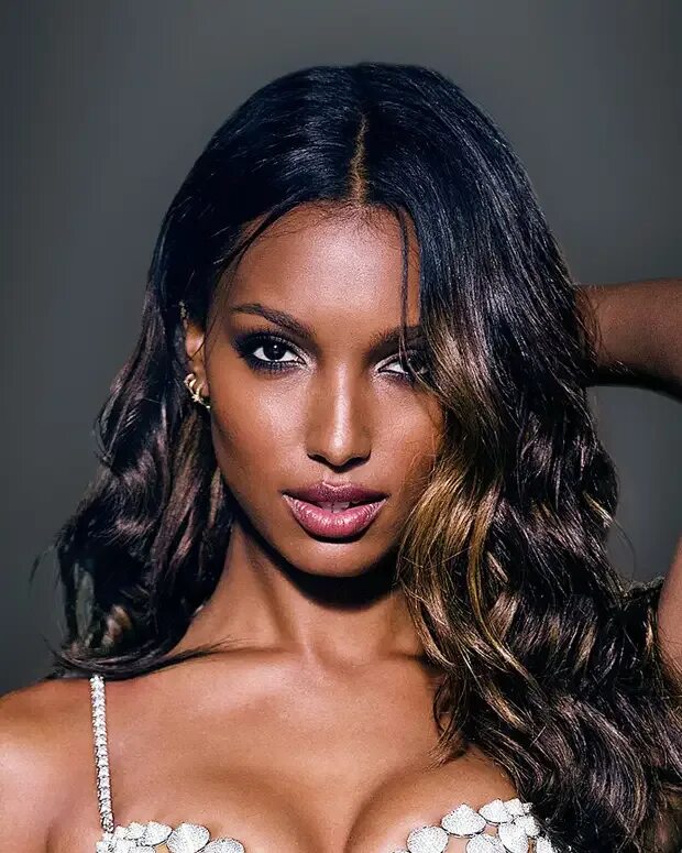 Jasmine Tookes лицо. Чернокожие красавицы