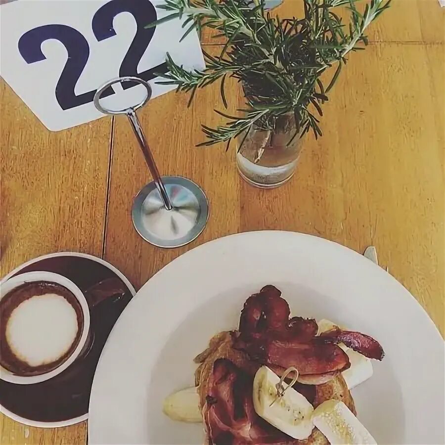 Shine cafe. Shine cafe. Shine cafe. Rise and shine. Shine cafe.