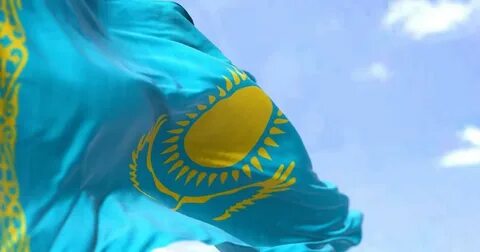 Развевающийся флаг казахстана