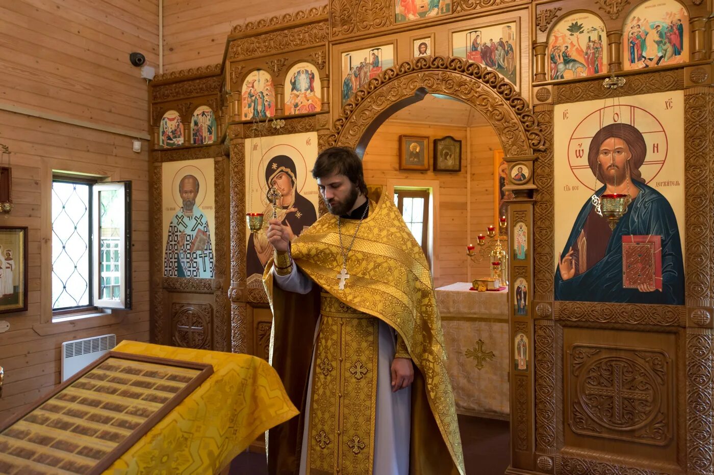 Равноап. Храм кн ольги жд больница. Сергий смагло. Службы храм ольги. Воскресная школа богоявленский собор 1988 год.