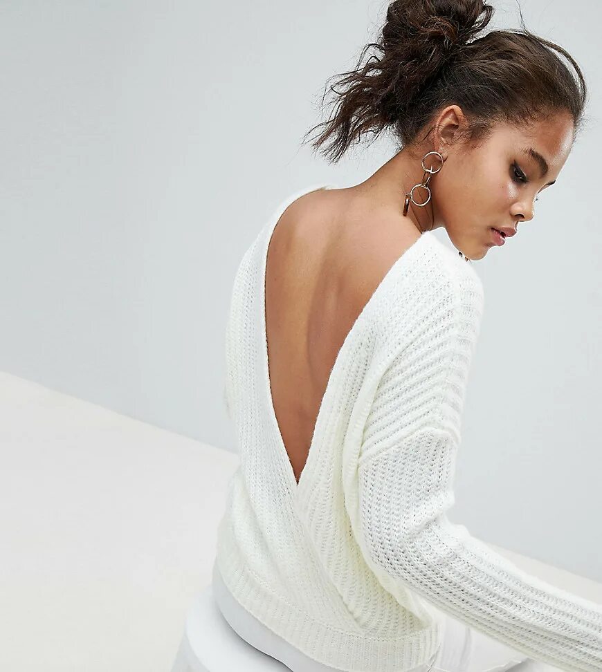 Джемпер с вырезом на спине. Джемпер с вырезом на спине. Кофта с вырезом на спине. Джемпер с вырезом на спине. Джемпер с вырезом на спине.