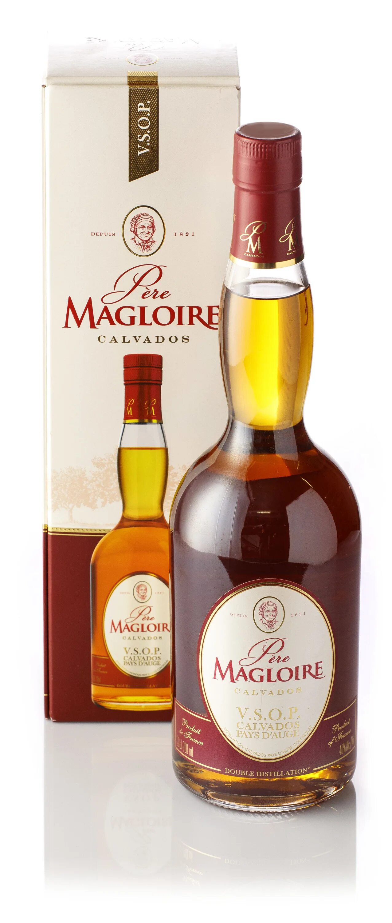 Кальвадос Pere Magloire 0,7 л. Кальвадос Пьер Маглуар VSOP 0.7 голубой. Кальвадос Пьер Маглуар VSOP 0.7. Яблочный бренди Пьер Маглуар. Magloire 0.7