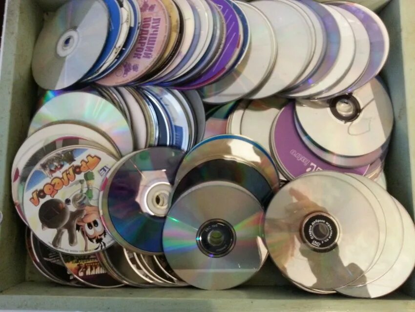 Оптический диск. Компакт диск. Компьютерный диск. Оптический диск. Записать много дисков.