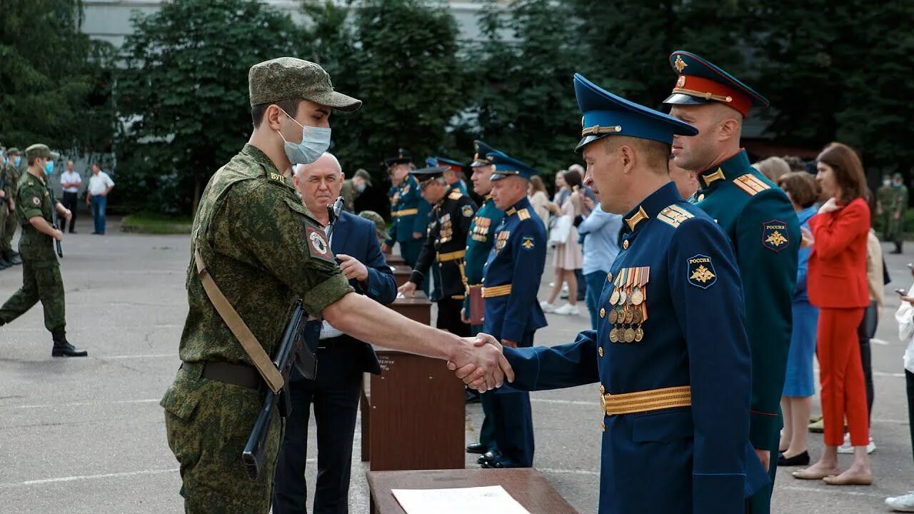 Боевой расчет военнослужащих. Военный учебный центр. 183 Учебный центр. 183 Учебный центр на парадах. Присяга России.