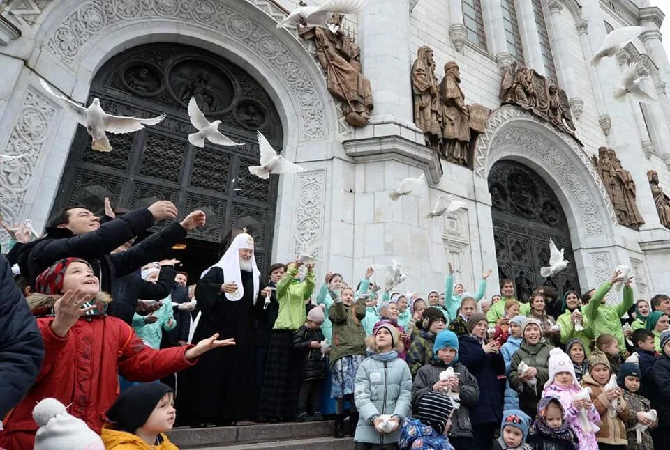 Ездят ли на благовещение на кладбище. Благовещение Пресвятой Богородицы храм Христа Спасителя.