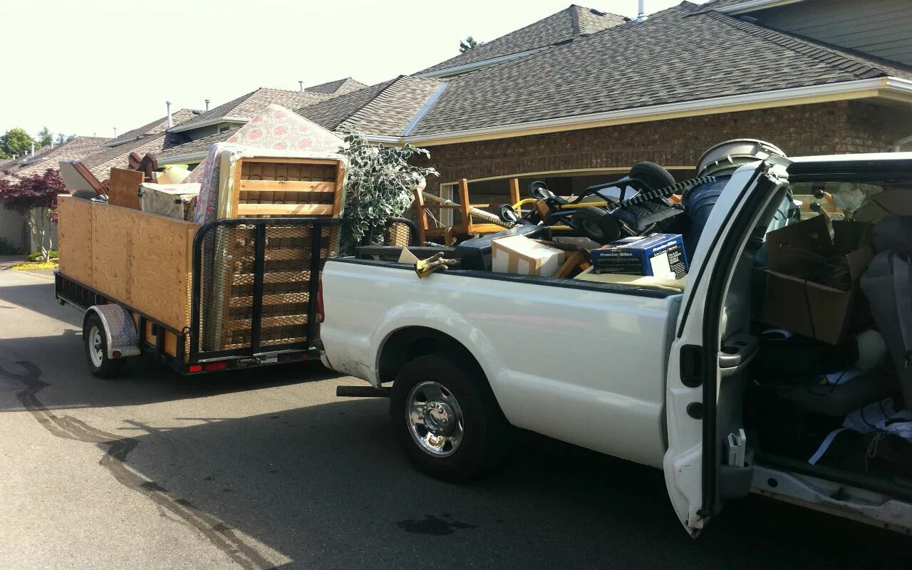 Мод pick up and haul. Hauling garbage. junk removal. junk truck. junk removal and dumpster.