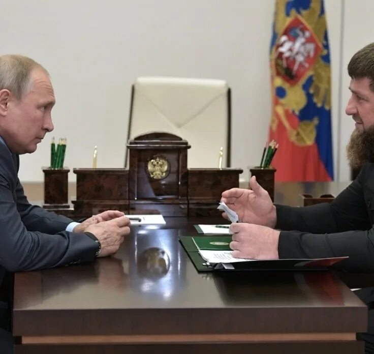 Рамзан Кадыров Путин 2004. Путин Владимир Владимирович Кадыров Рамзан Ахматович. Путин и Кадыров. Встреча Путина и Кадырова