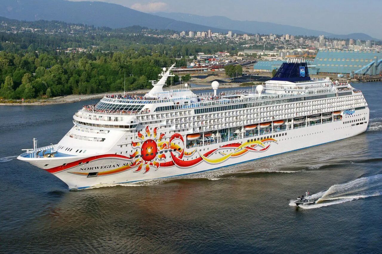 Cruise fever. Круиз по карибским островам. Msc poesia. New small ship. Инфлот круизы.