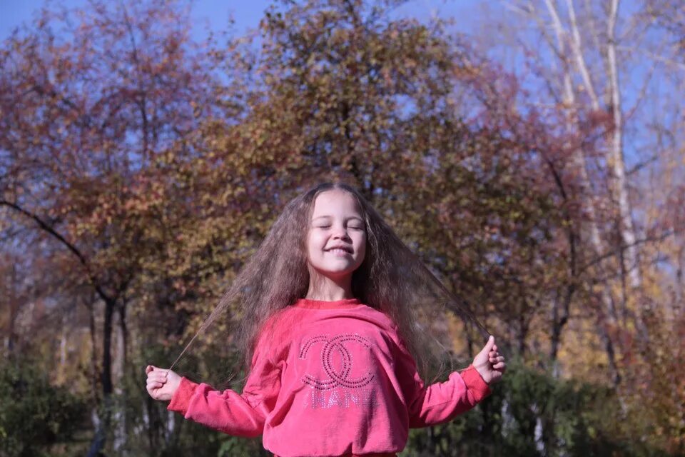 Milka палочки. фотку дочь милка. королева шоколада милка. дарья пеняева. шоколад milka ganznuss.