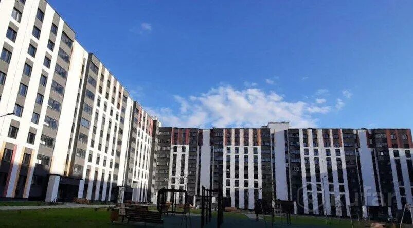 Ул люксембург минск. Минск дом. Сендайский сквер Минск. Улица розы Люксембург 31а Нижний.