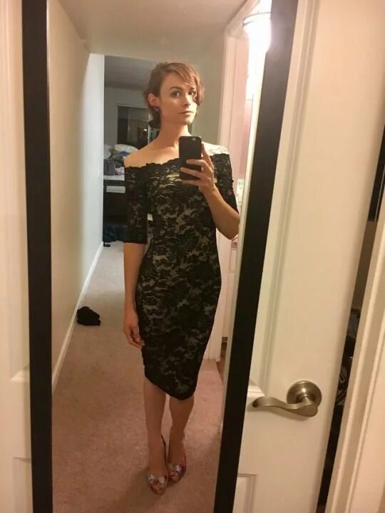 Becoming femme. Feminine men. Mature tv-cd 250 crossdressing новые. Become femme. Женщина с бионической ногой.