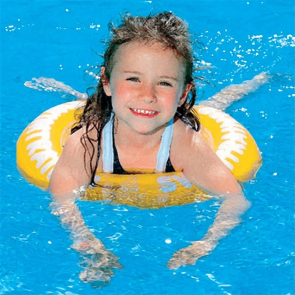 Круг в бассейн плавать. Круг для плавания swimtrainer. девочки в бассейне. плавание дети. девочка плавает.