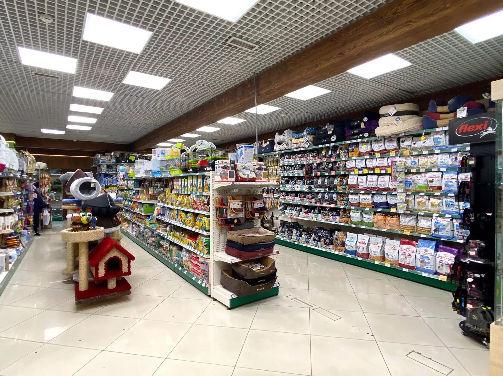 Сами с усами зоомагазин логотип. Зоомагазин совхоз имени ленина. Use shop. Название магазина для животных. Use shop.