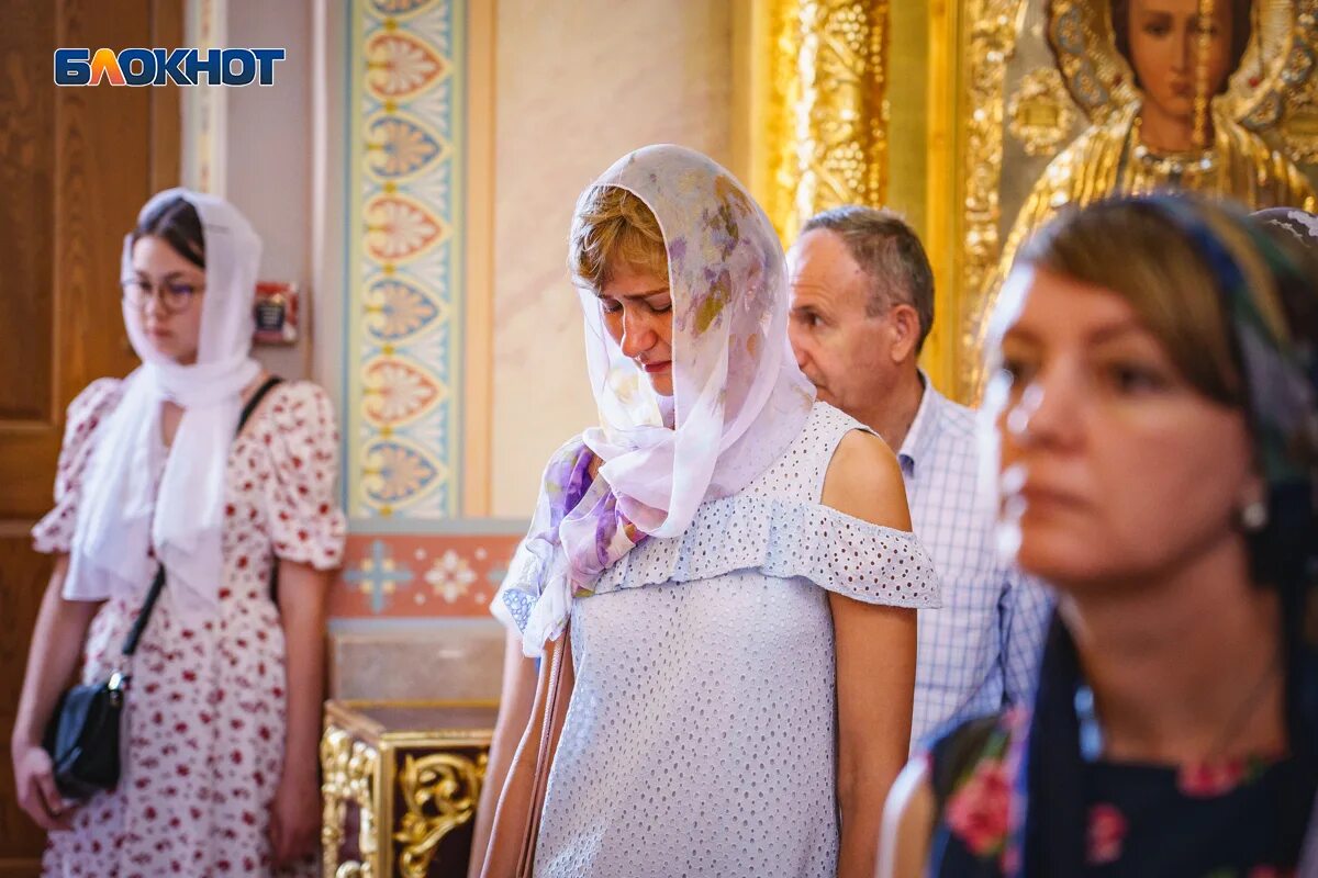 Посвящение сестрам. Посвящение в сестры милосердия. служение ближнему. церковь милосердие череповец.