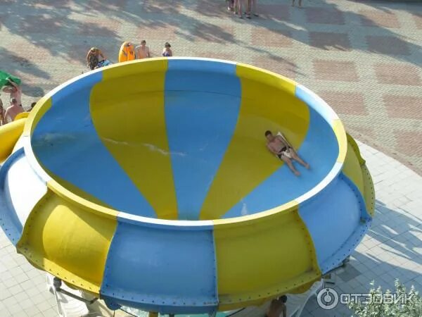 Аквапарк бердянск работает. Бердянский аквапарк. бердянск аквапарк 2025. бердянск аквапарк фото. аквапарк в бердянске 2025 год.