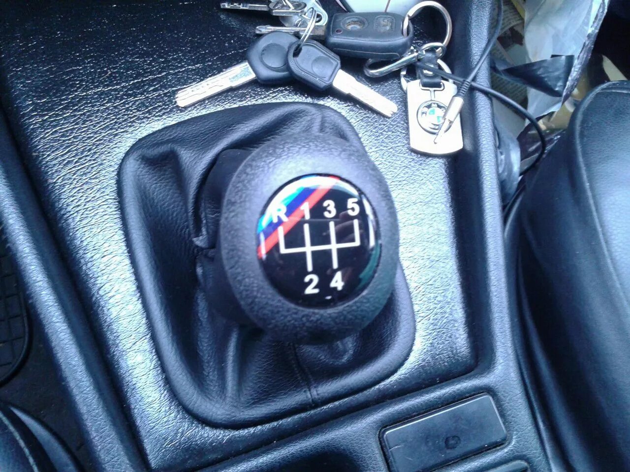 Ручка КПП БМВ е34. МКПП БМВ е34. Е34 рычаг МКПП. Ручка КПП BMW e34. Кпп е34