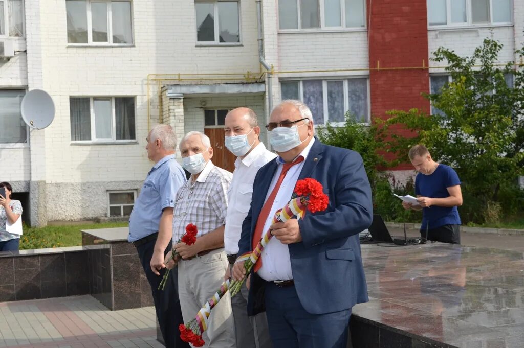 Новозыбков лайф. Новозыбков вести. Сайт Новозыбковской городской администрации. Ветераны Новозыбкова. Погода г новозыбков