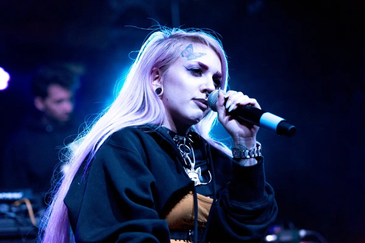 Baby goth певица. Baby goth исполнительница. Baby goth. Бейби гот. Baby goth исполнительница.